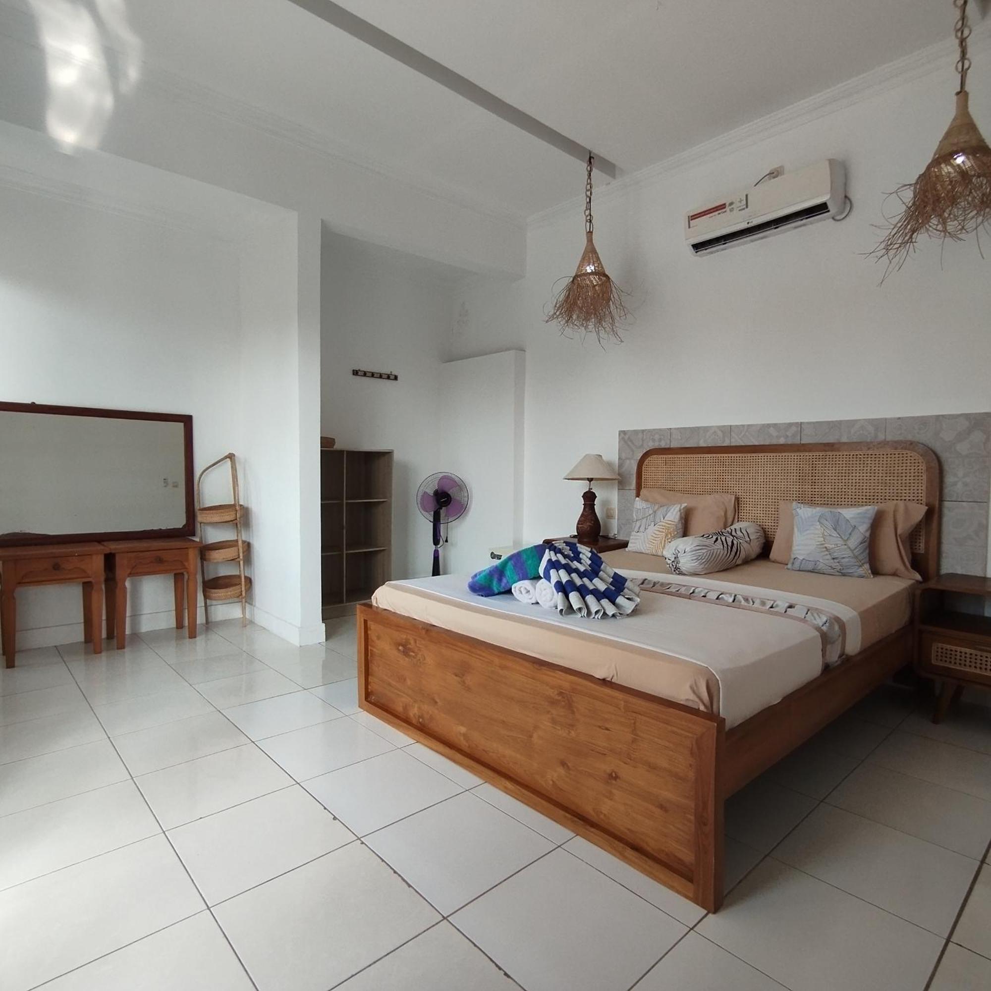 Palm Trees Villas Gili Air Bagian luar foto