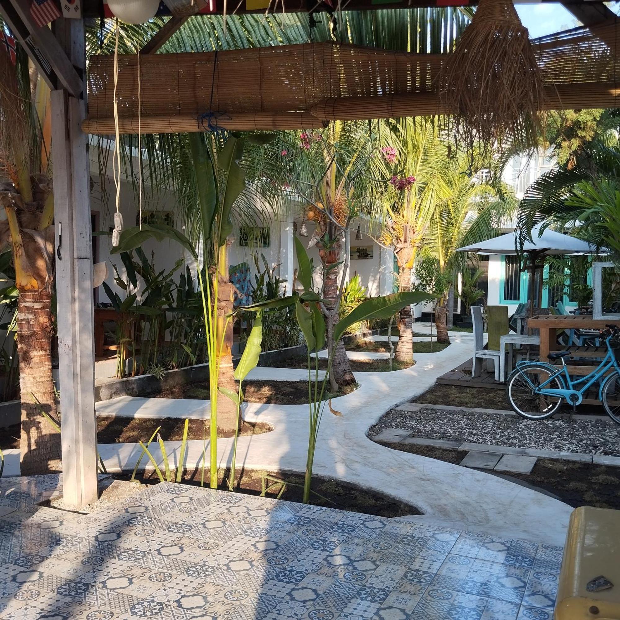 Palm Trees Villas Gili Air Bagian luar foto