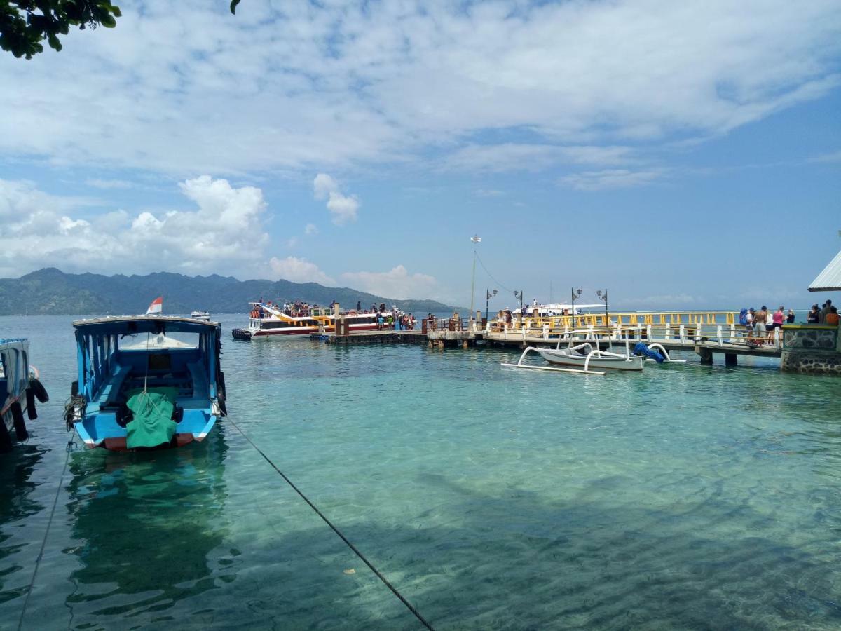 Palm Trees Villas Gili Air Bagian luar foto